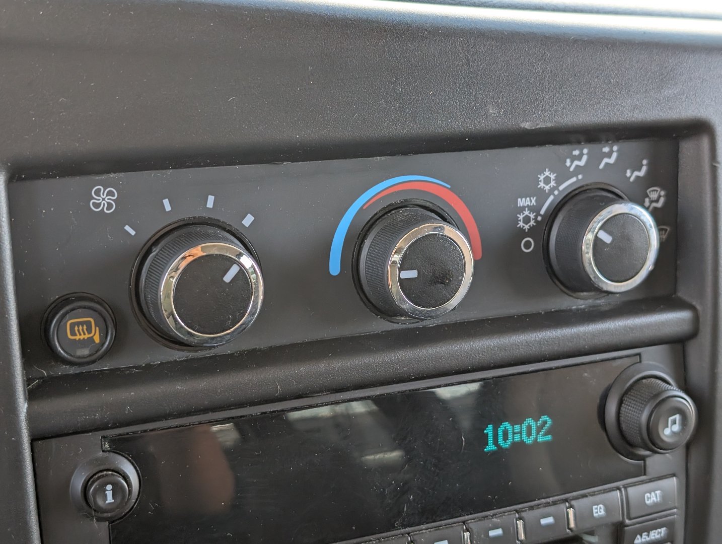 Used 2019 Chevrolet Express 2500 LT w/ LT Preferred Equipment Group RWD image 14