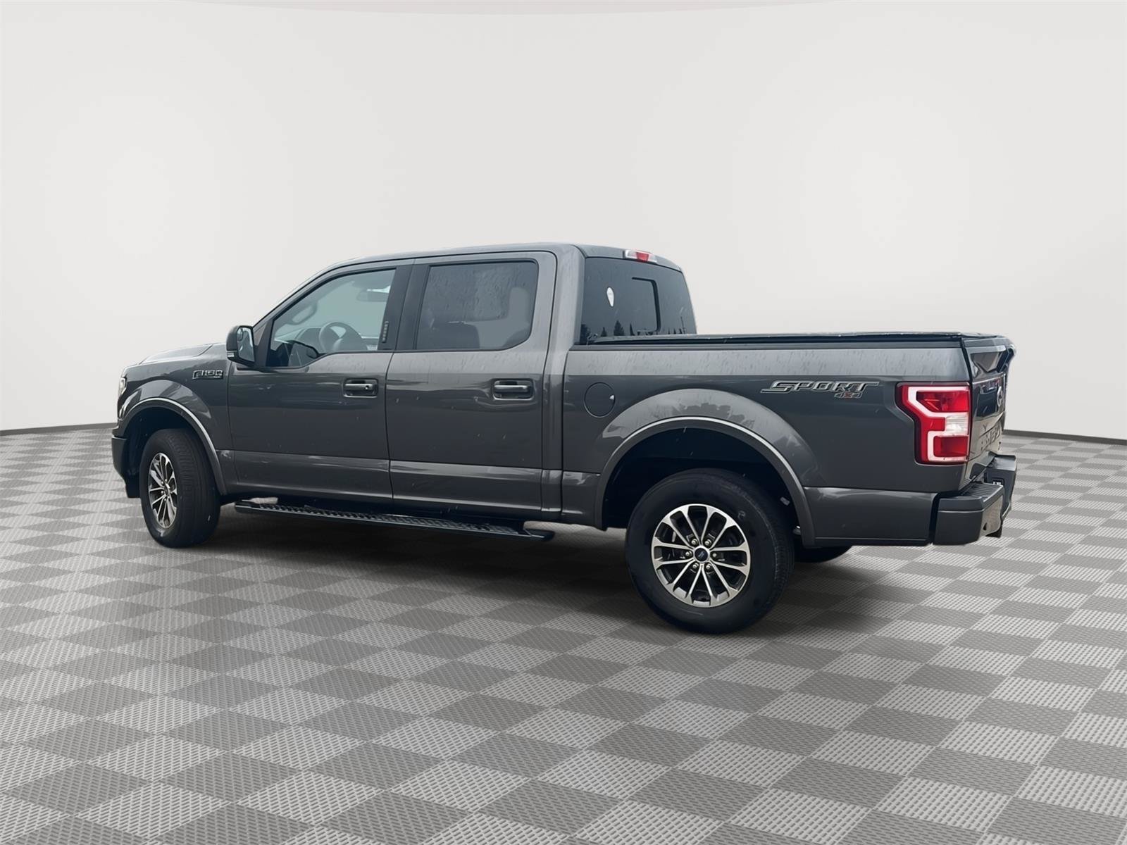 Used 2019 Ford F150 XLT w/ Equipment Group 302A Luxury AWD/4WD image 28