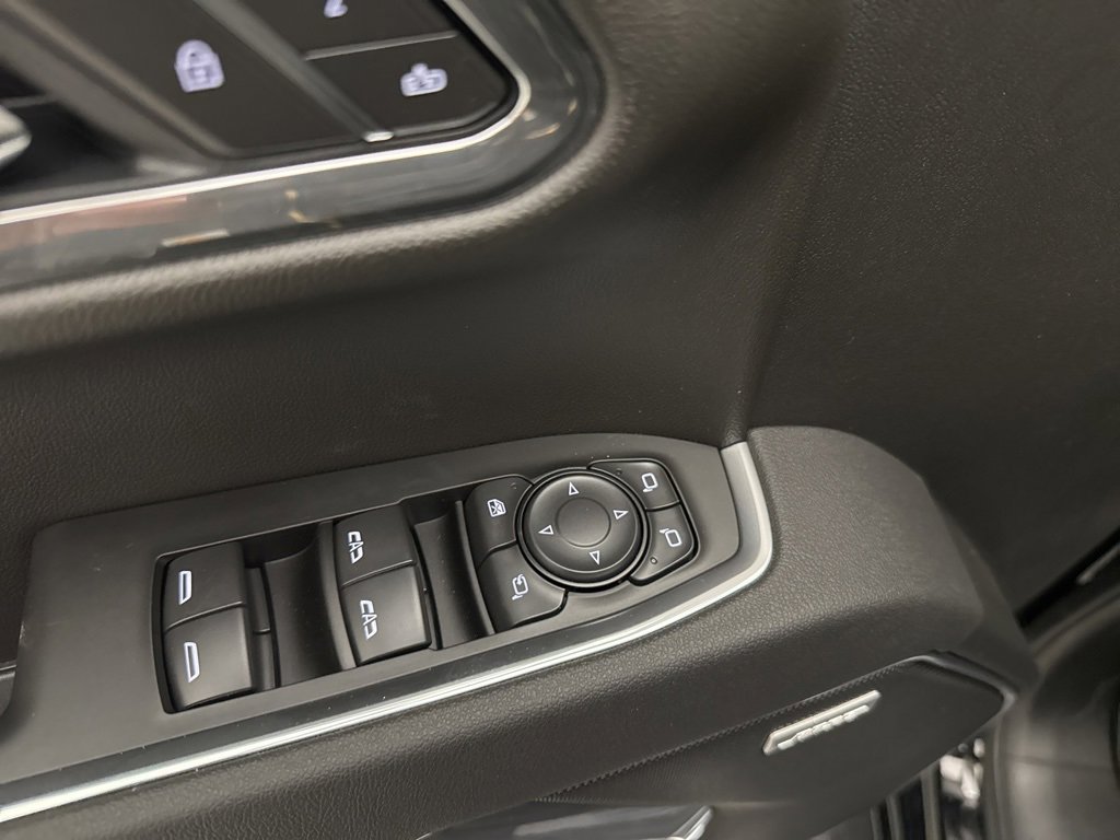 New 2026 GMC Sierra 1500 SLT image 26