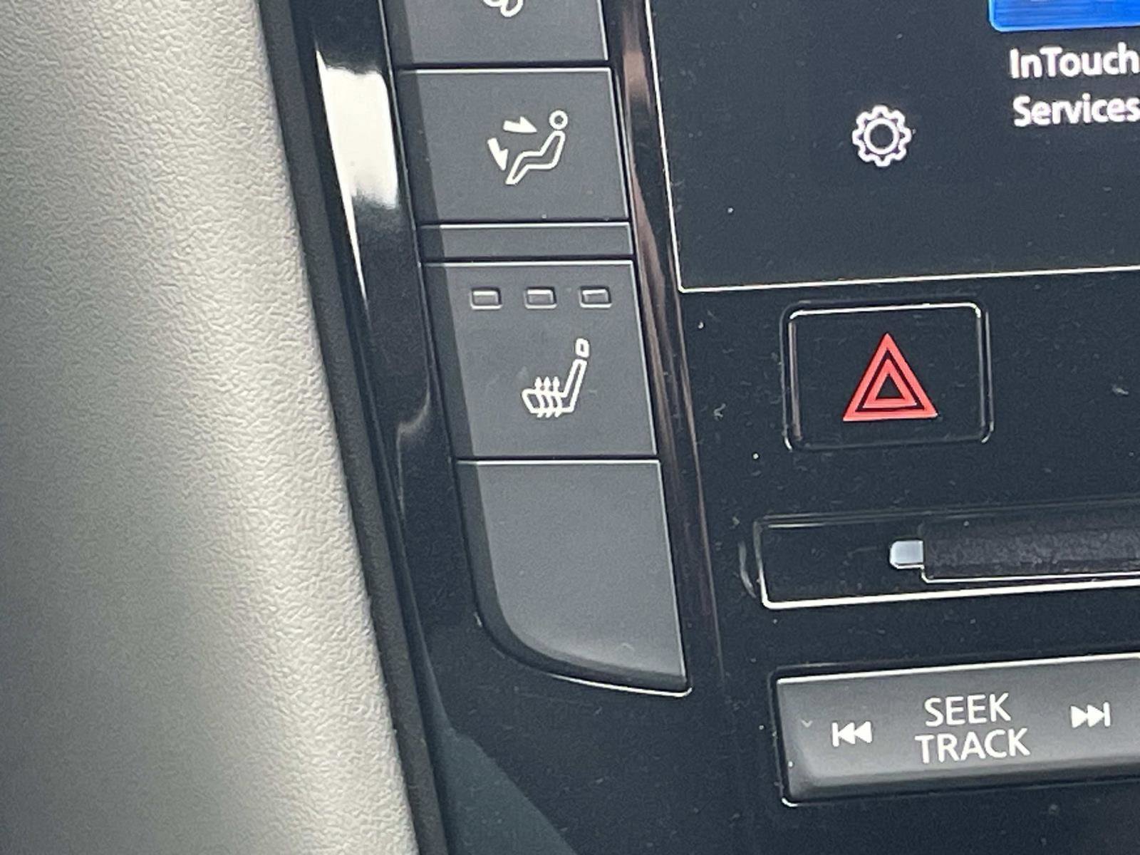 Certified 2025 INFINITI QX50 Luxe AWD/4WD image 19