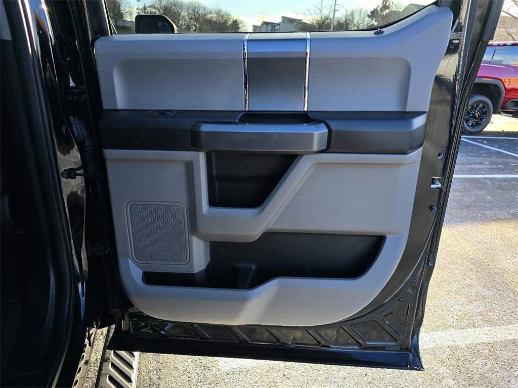 Used 2016 Ford F150 XLT w/ Equipment Group 302A Luxury image 29