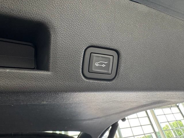 Certified 2024 Chevrolet Traverse RS AWD/4WD image 44