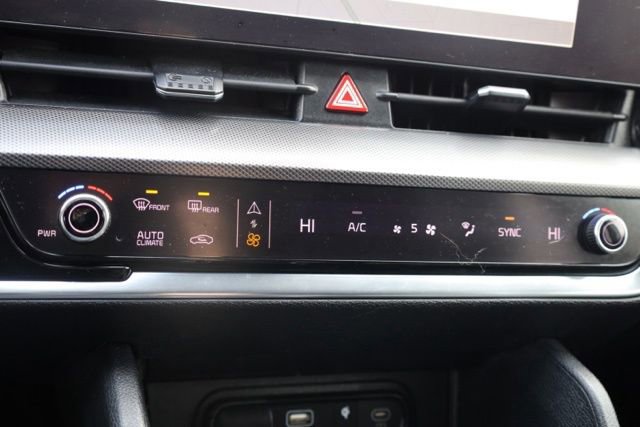 Used 2023 Kia Sportage SX image 28