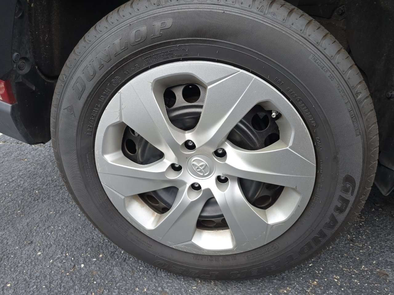 Used 2023 Toyota RAV4 LE FWD image 15