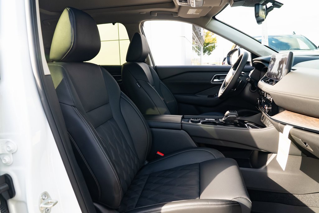 New 2026 Nissan Rogue Platinum image 26
