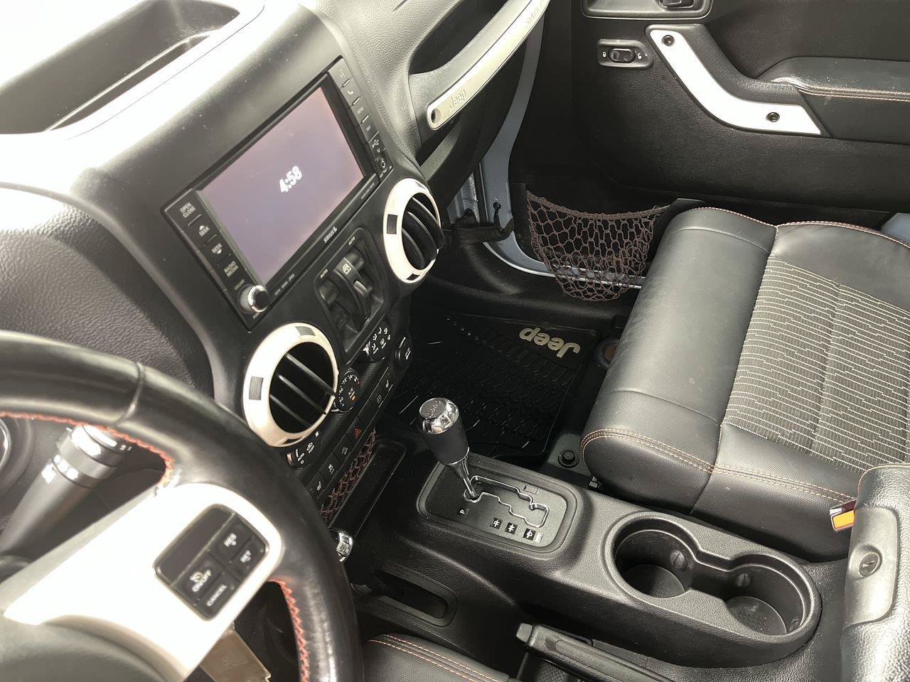 Used 2012 Jeep Wrangler Unlimited Sahara AWD/4WD image 14
