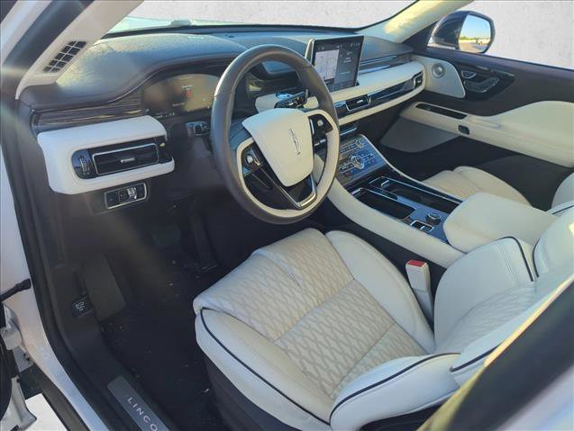 Used 2024 Lincoln Aviator Black Label image 8