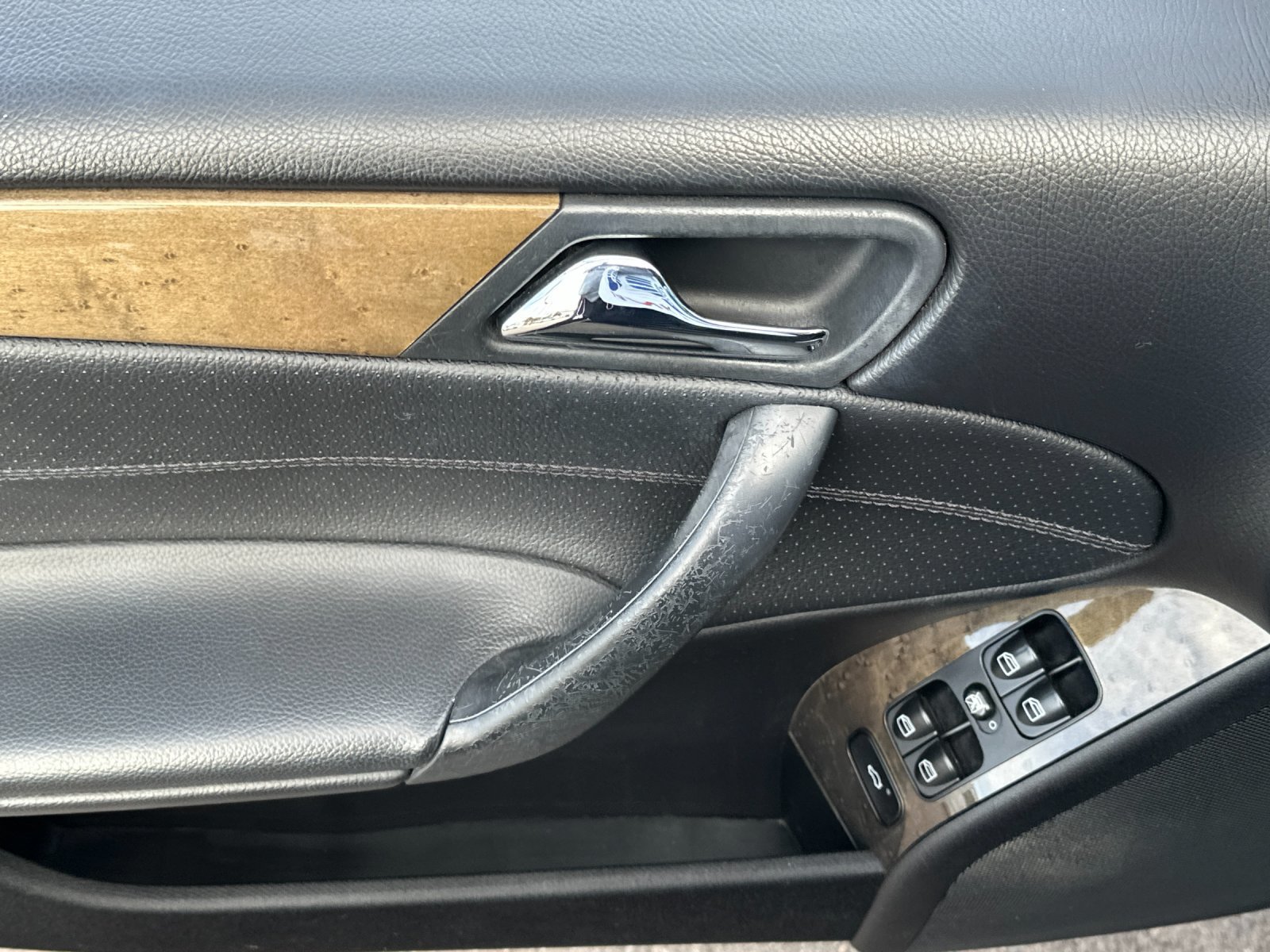 Used 2007 Mercedes-Benz C 230 Sedan image 11