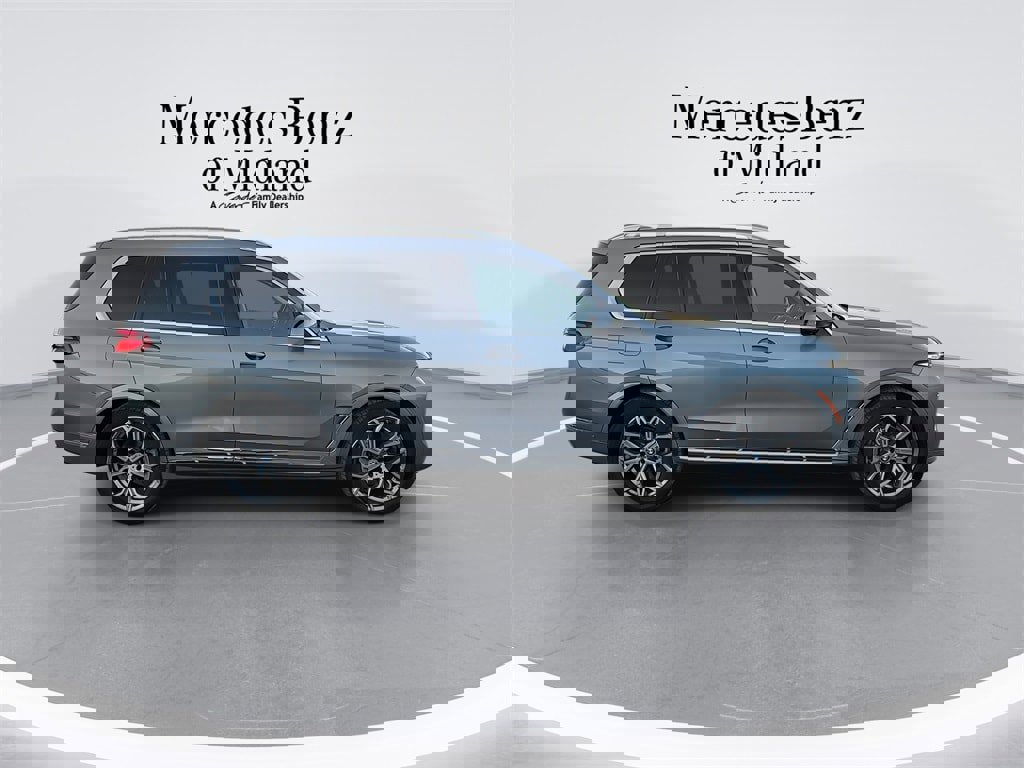 Used 2024 BMW X7 xDrive40i image 9