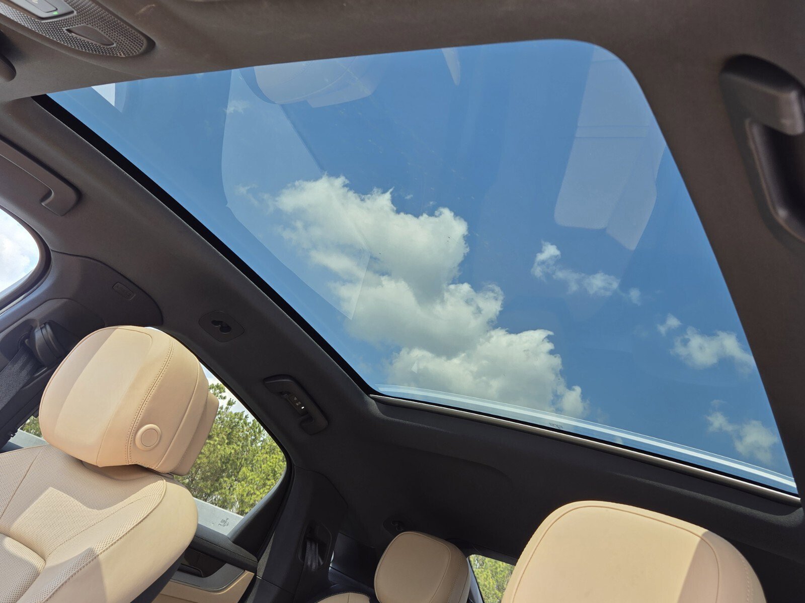 Used 2025 Porsche Cayenne Coupe image 30