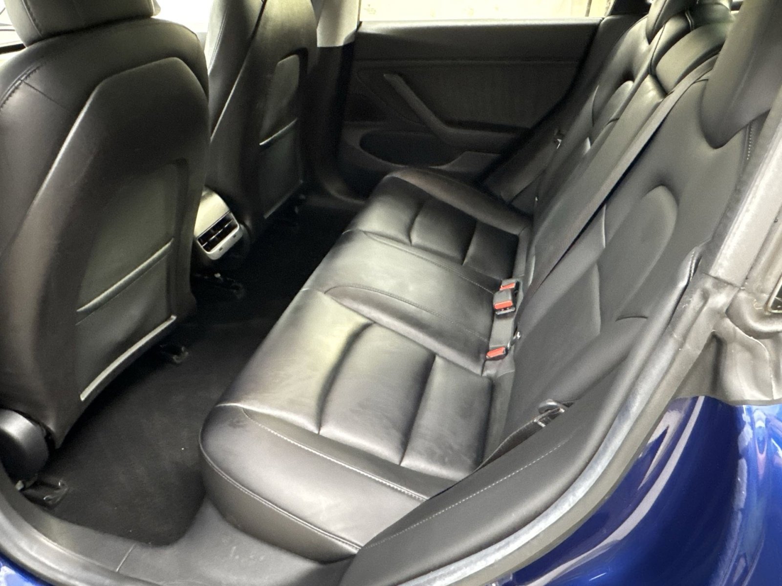 Used 2018 Tesla Model 3 Long Range RWD image 36