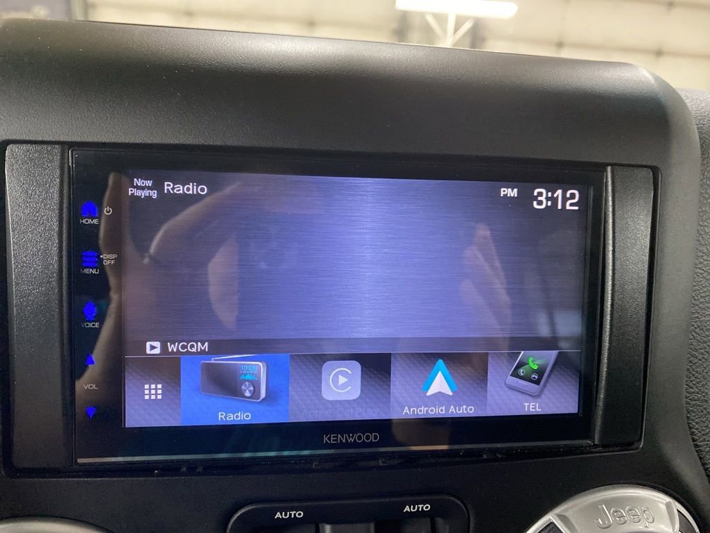 Used 2015 Jeep Wrangler Unlimited Sahara w/ Max Tow Package image 28