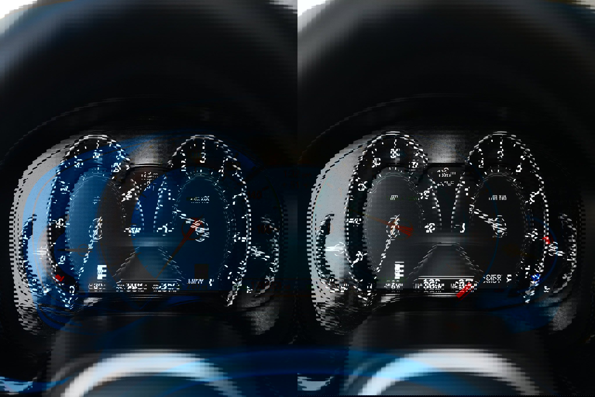 Used 2017 BMW 540i xDrive image 33