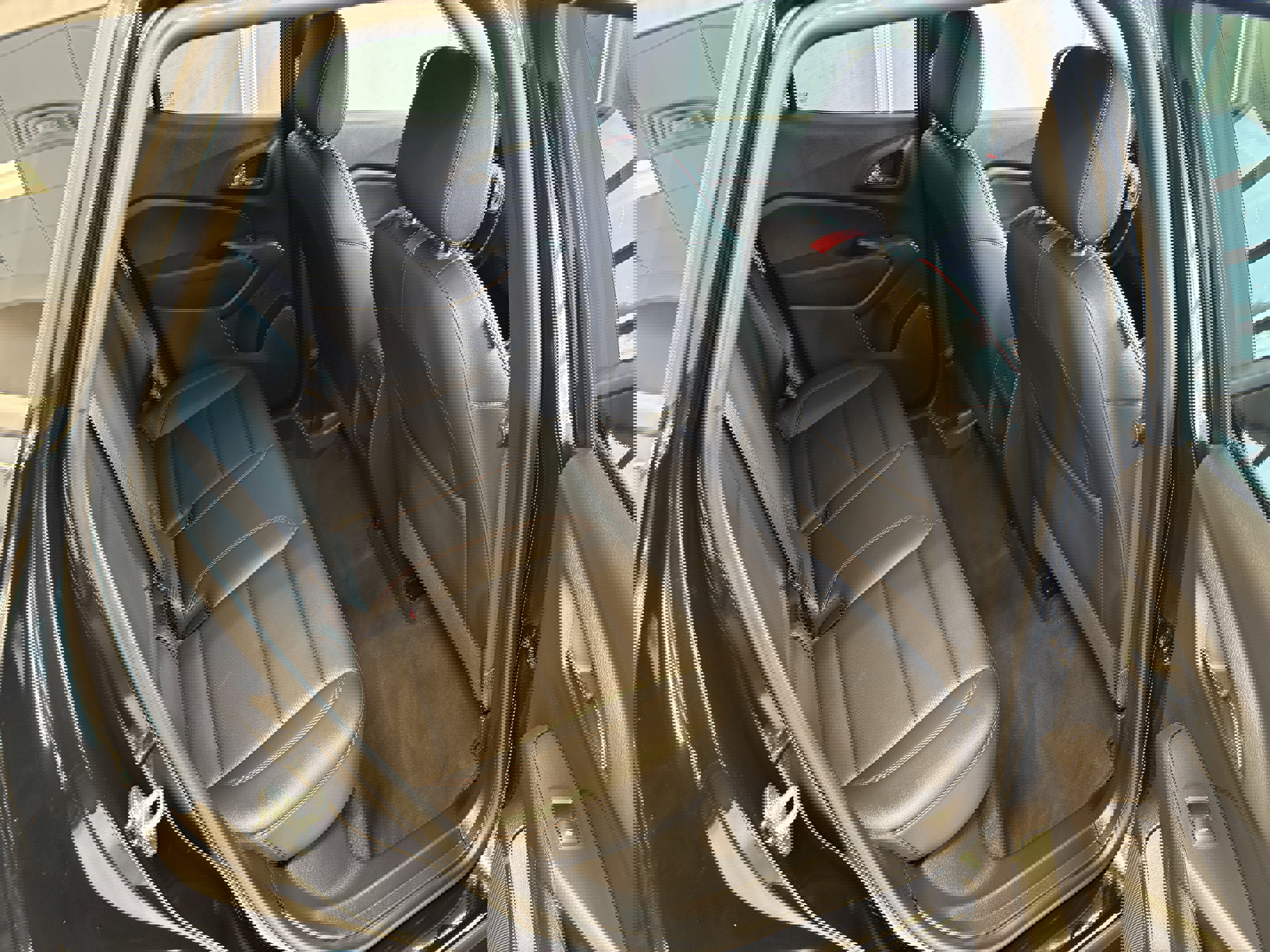 Used 2024 Chevrolet Trax RS w/ Sunroof Package image 7