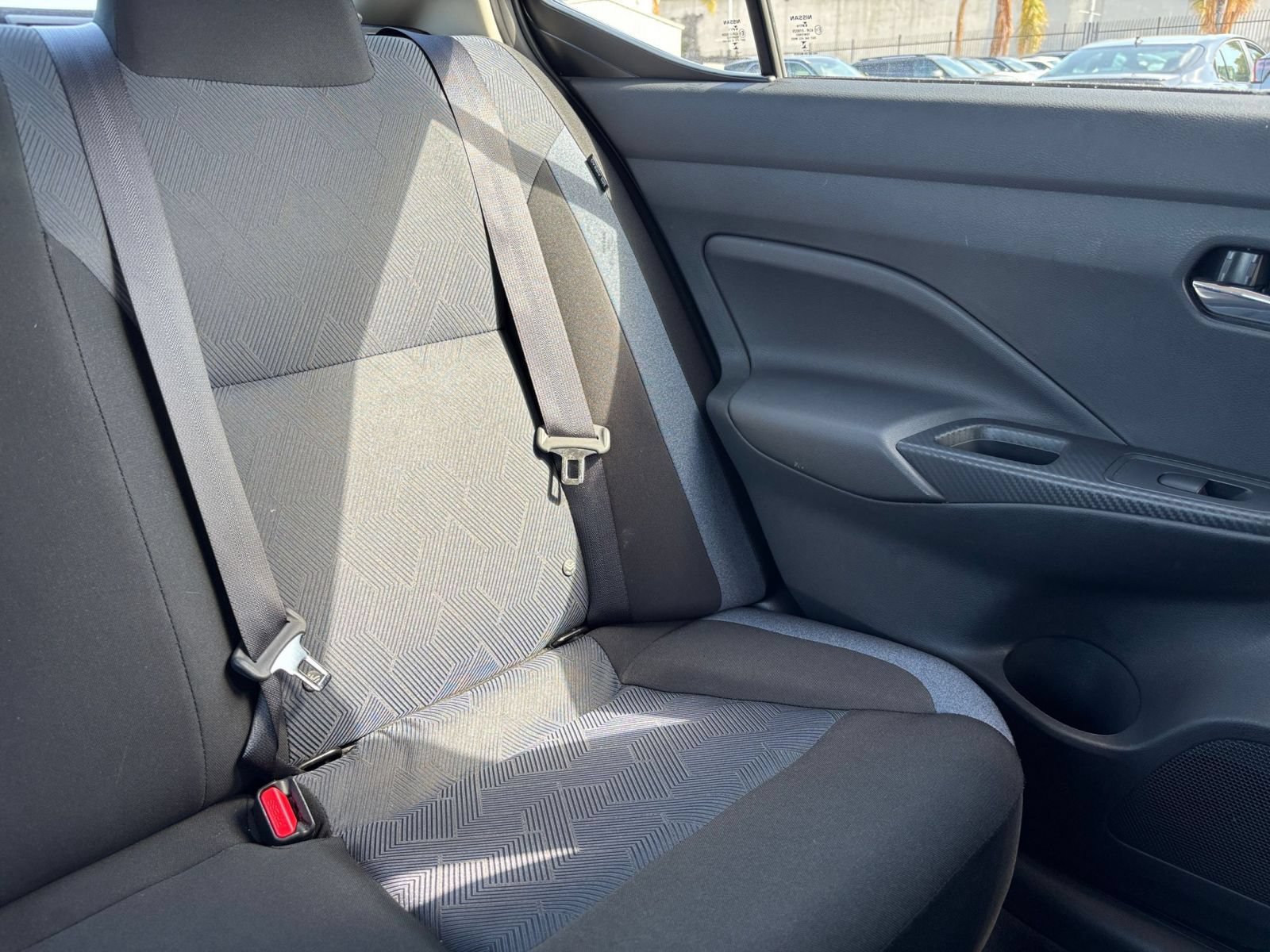 Used 2025 Nissan Versa SV FWD image 34