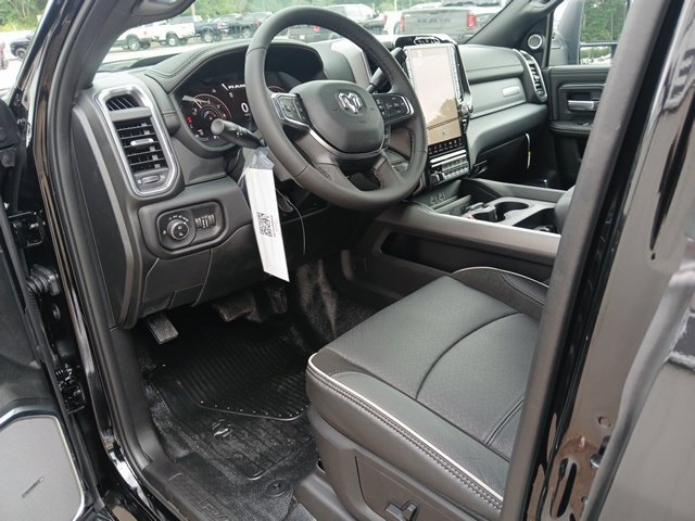 New 2026 RAM 5500 4x4 Crew Cab w/ Laramie Trim Package image 48