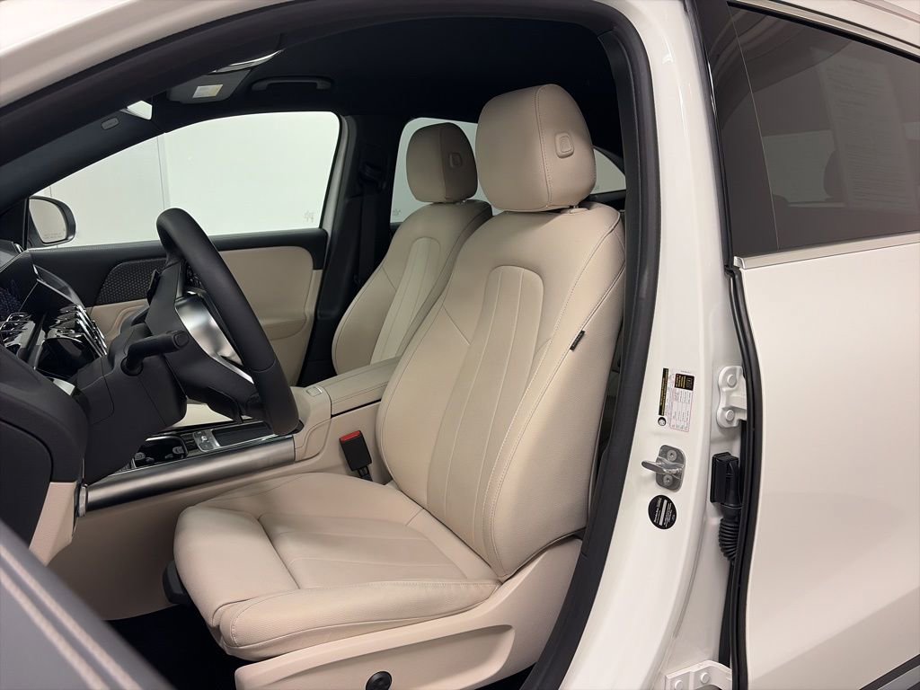 Certified 2025 Mercedes-Benz GLA 250 4MATIC image 11