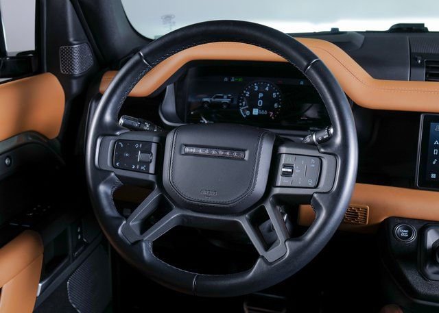 Used 2021 Land Rover Defender 90 X image 12