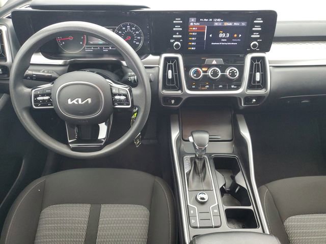 Used 2022 Kia Sorento LX FWD image 15