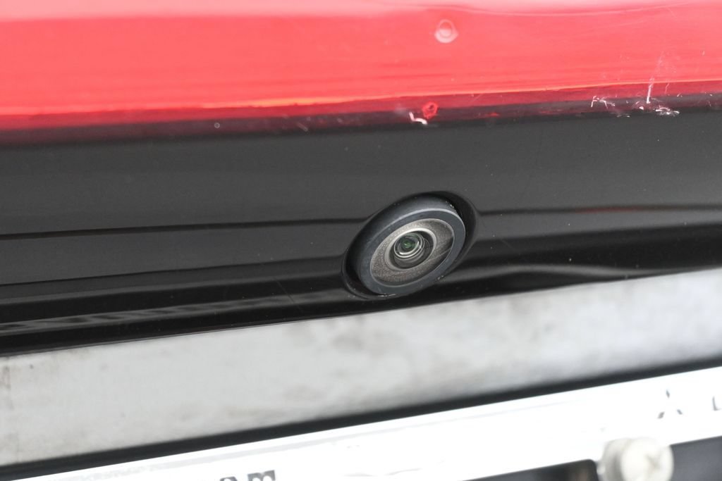 Used 2023 Chrysler Pacifica Touring-L FWD image 33