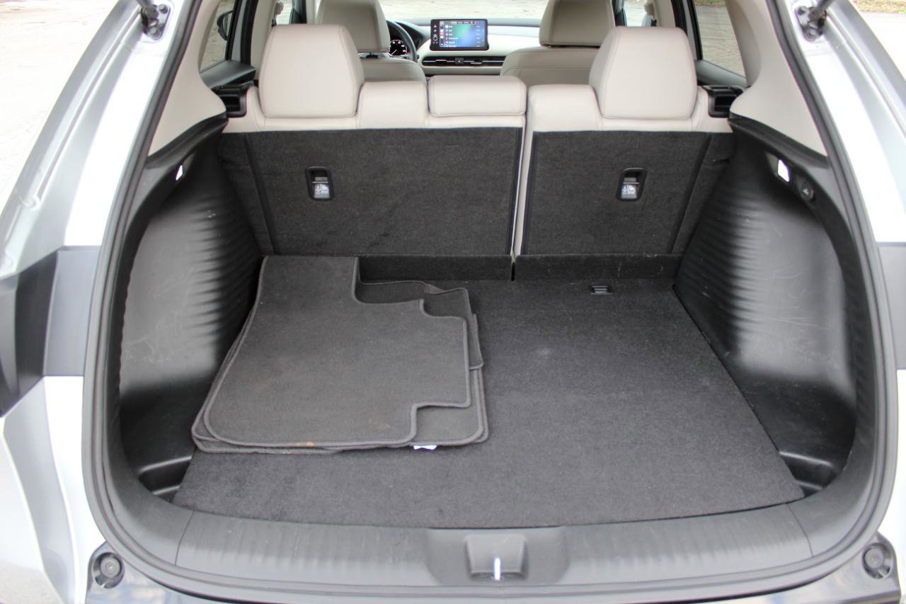 Used 2025 Honda HR-V EX-L image 10