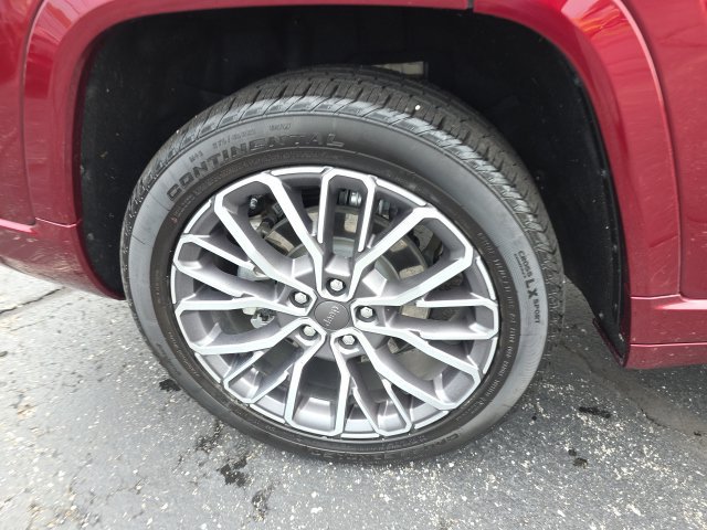 Used 2025 Jeep Grand Cherokee L Summit AWD/4WD image 55
