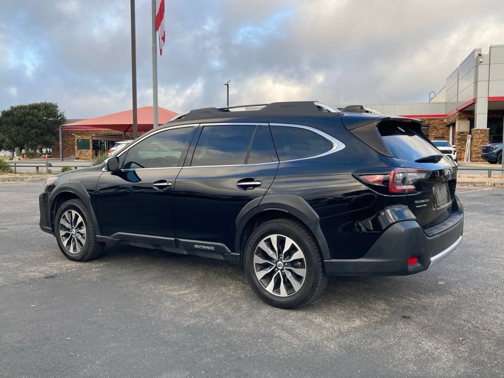 Used 2023 Subaru Outback Touring XT AWD/4WD image 7