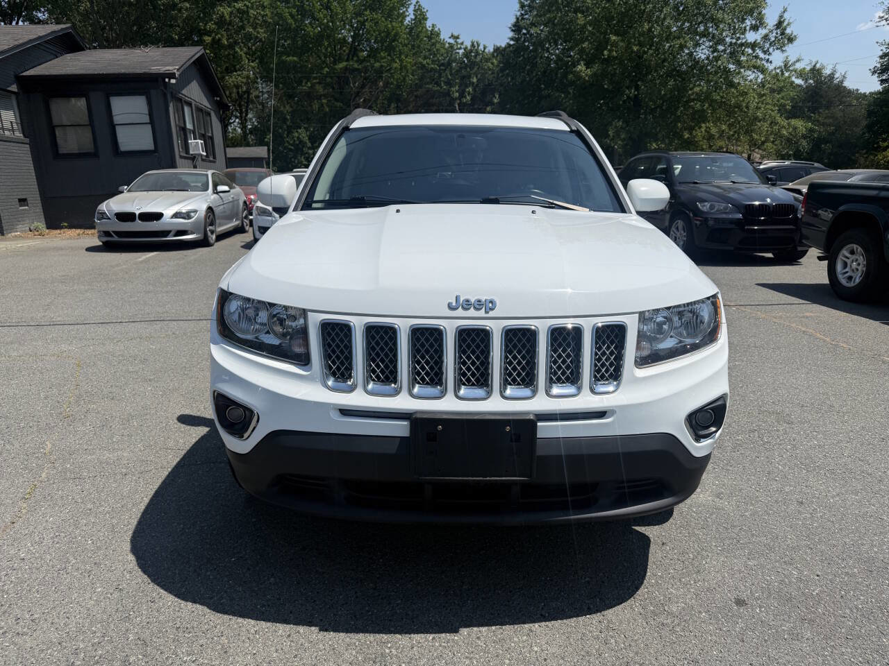 Used 2017 Jeep Compass High Altitude AWD/4WD image 3