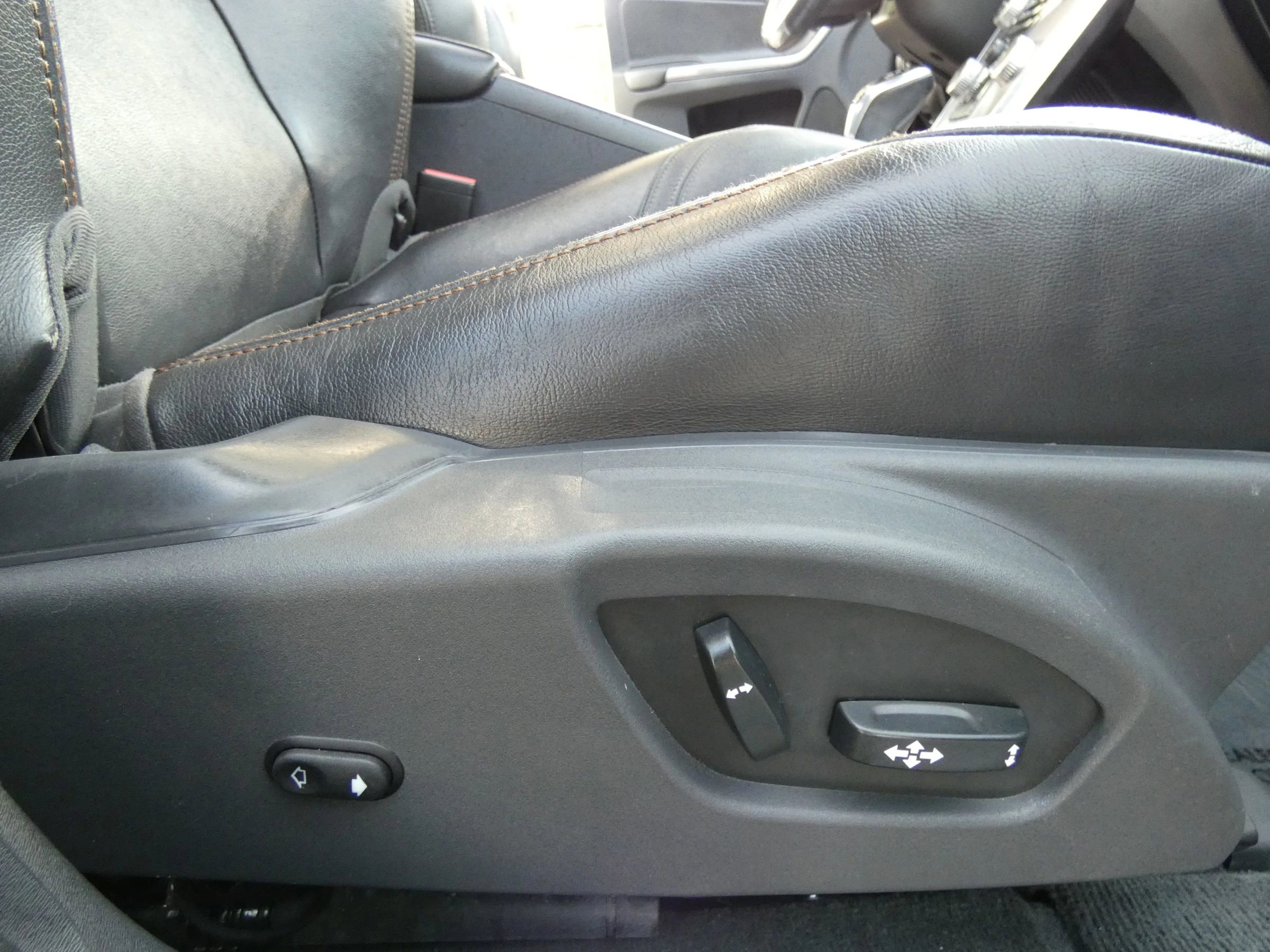 Used 2017 Volvo XC60 T5 Dynamic w/ Preferred Option Package image 27