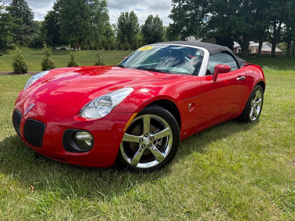 Used 2007 Pontiac Solstice GXP w/ Premium Package RWD image 7