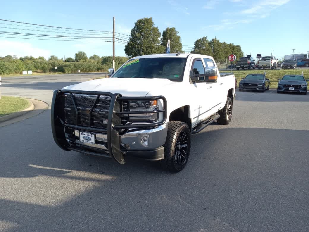 Used 2018 Chevrolet Silverado 1500 LTZ w/ Sport Package AWD/4WD image 3