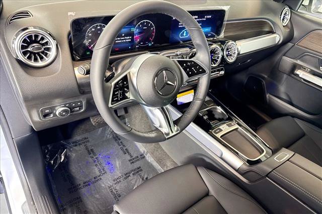 New 2026 Mercedes-Benz GLB 250 image 9