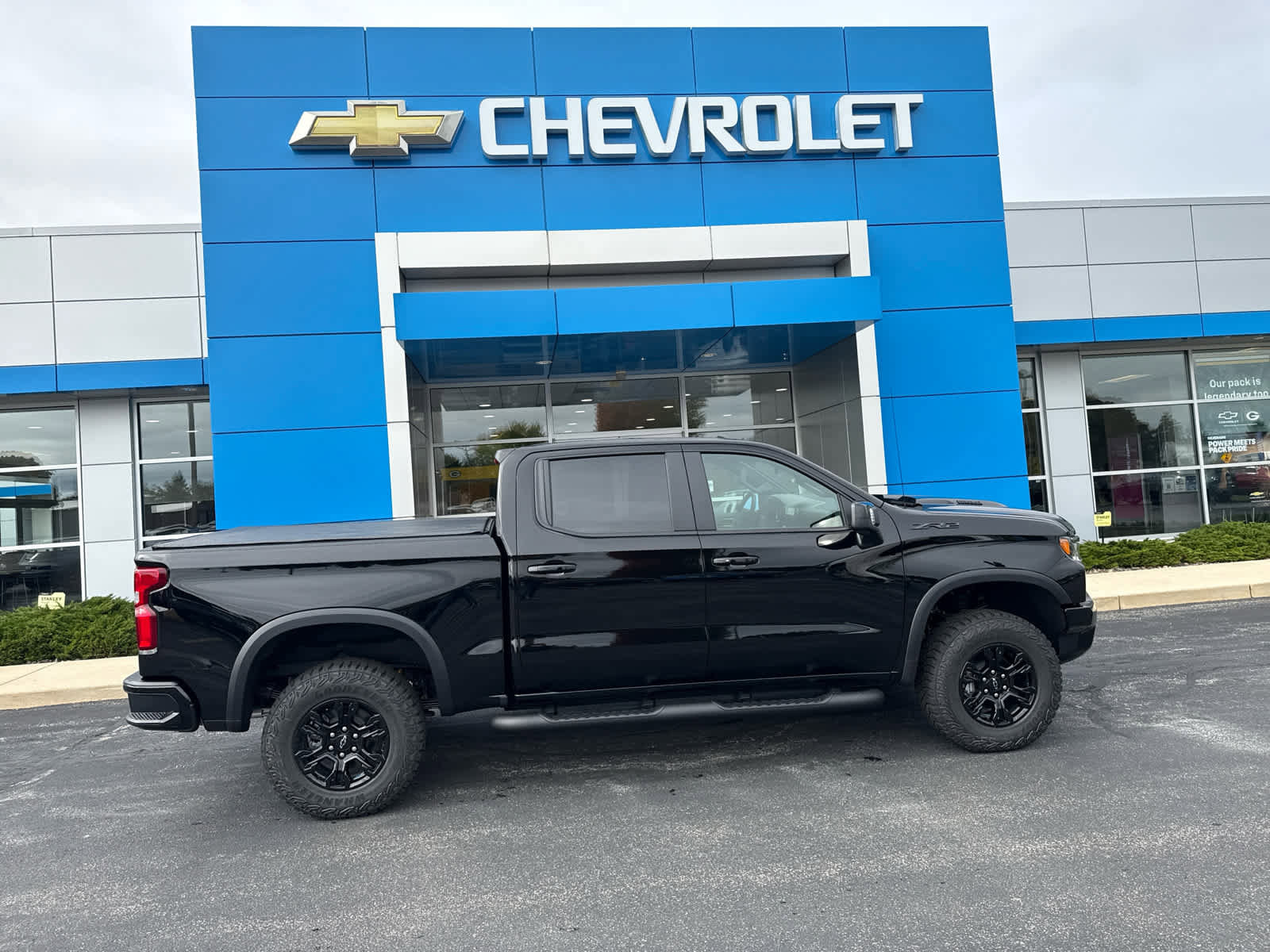 New 2026 Chevrolet Silverado 1500 ZR2 w/ Dark Appearance Package image 16