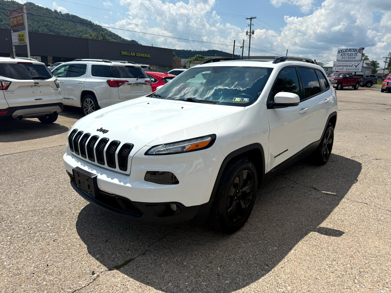 Used 2017 Jeep Cherokee High Altitude w/ Luxury Group image 3
