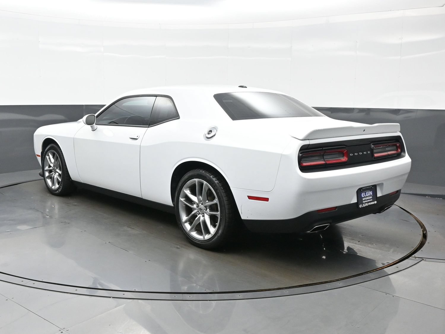 Used 2022 Dodge Challenger GT AWD/4WD image 4