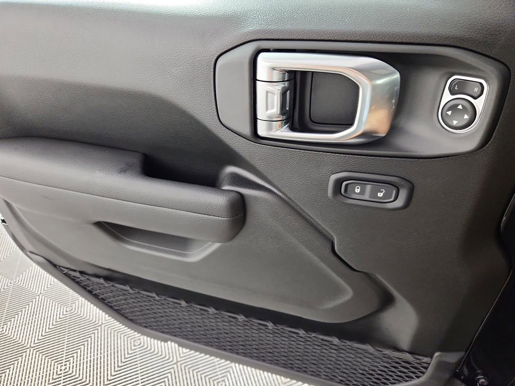 New 2025 Jeep Gladiator Sport image 16