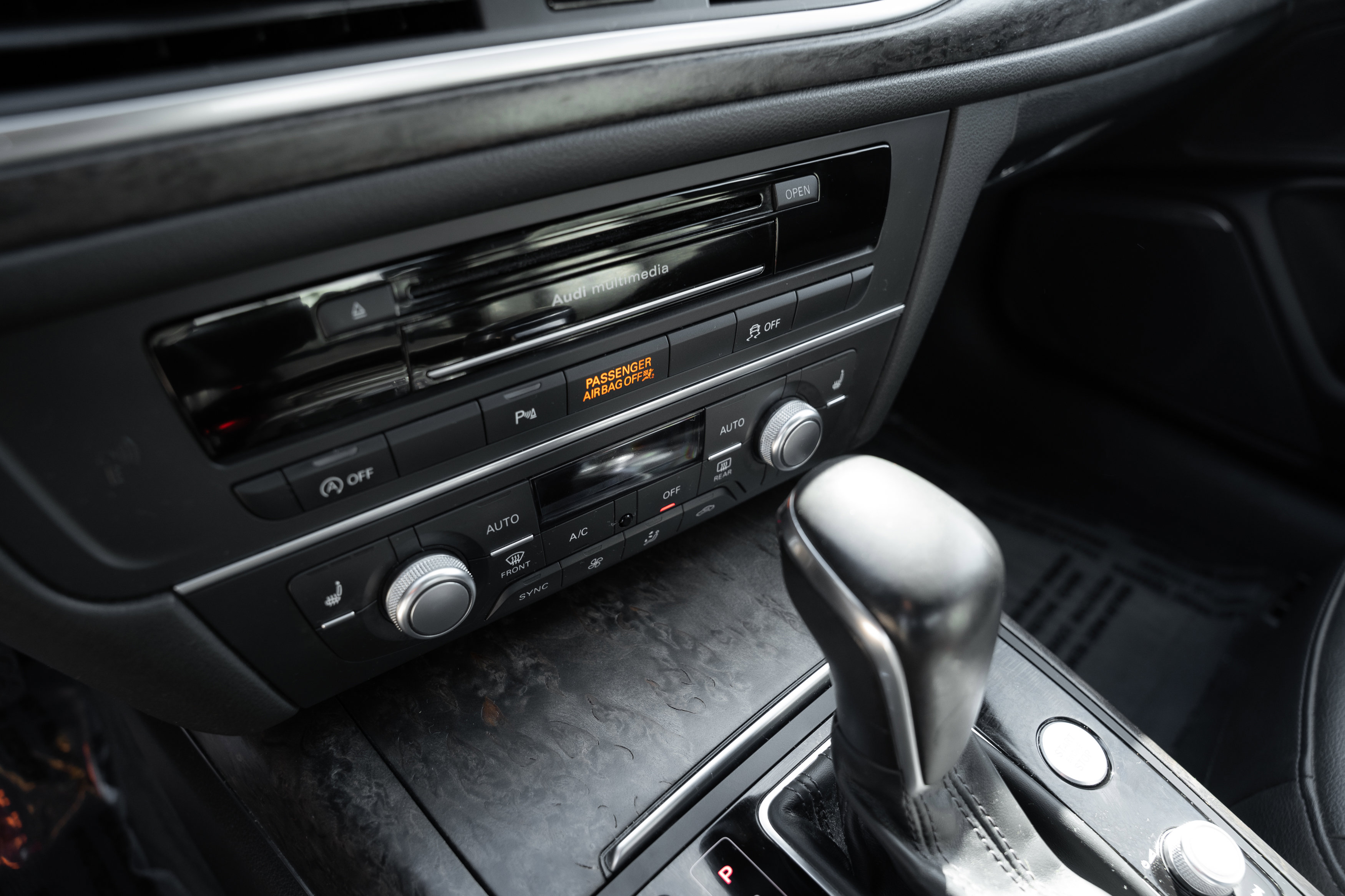 Used 2017 Audi A6 3.0T Premium Plus w/ 19" Sport Package AWD/4WD image 13