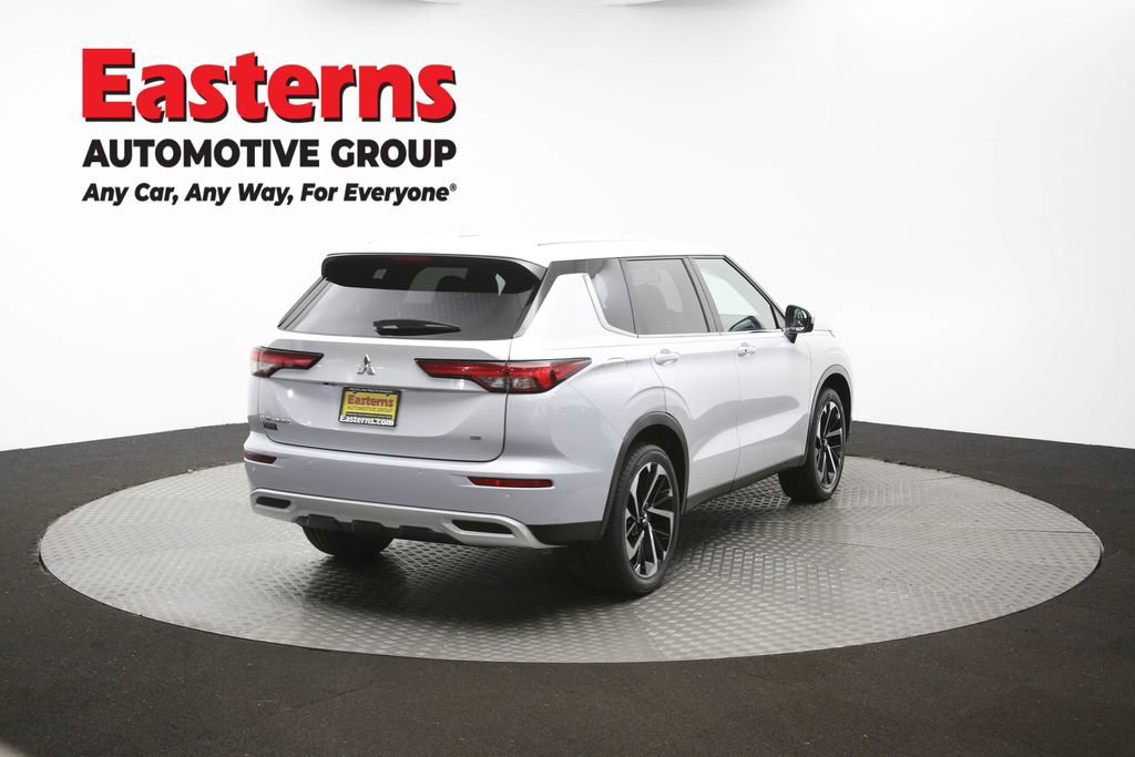 Used 2024 Mitsubishi Outlander SE AWD/4WD image 39