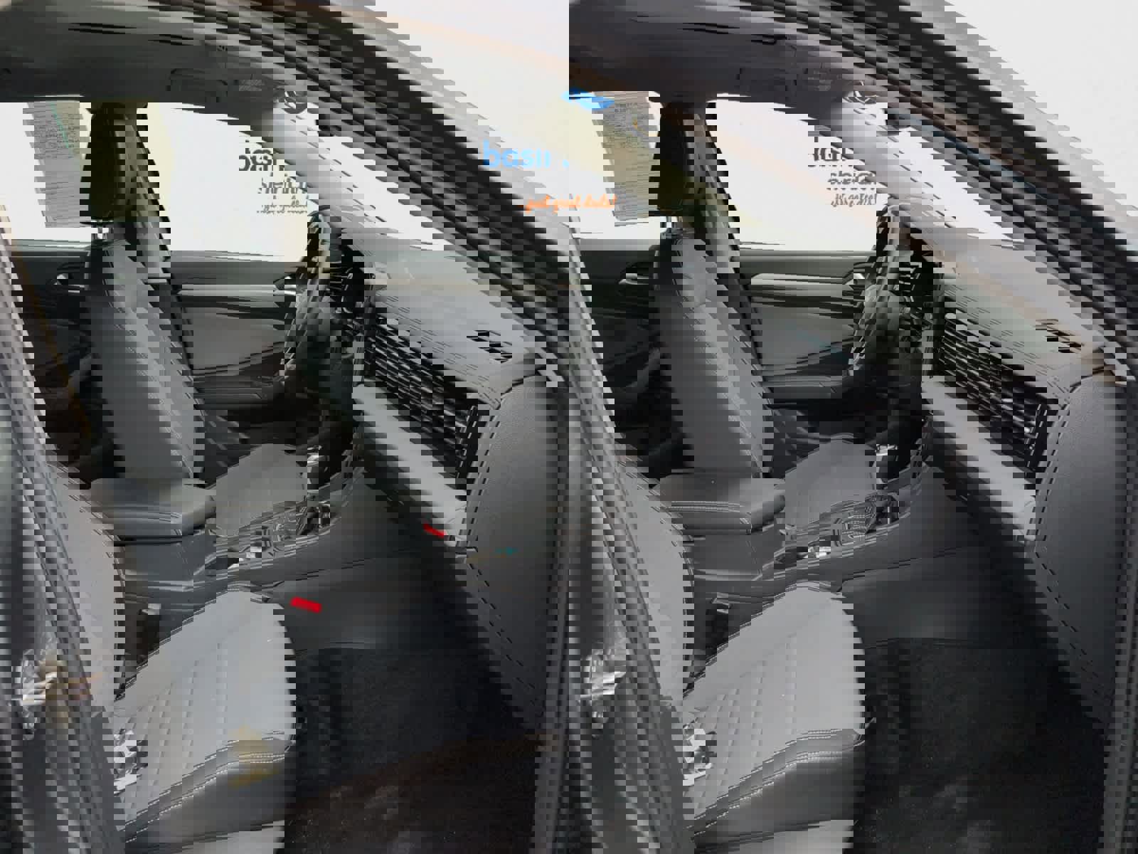 Used 2025 Volkswagen Jetta SE image 20