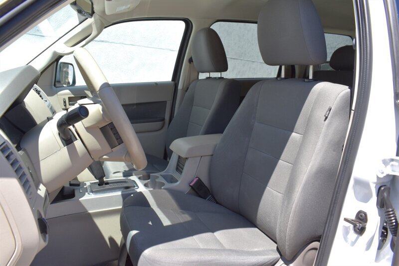 Used 2009 Ford Escape 2WD Hybrid image 11
