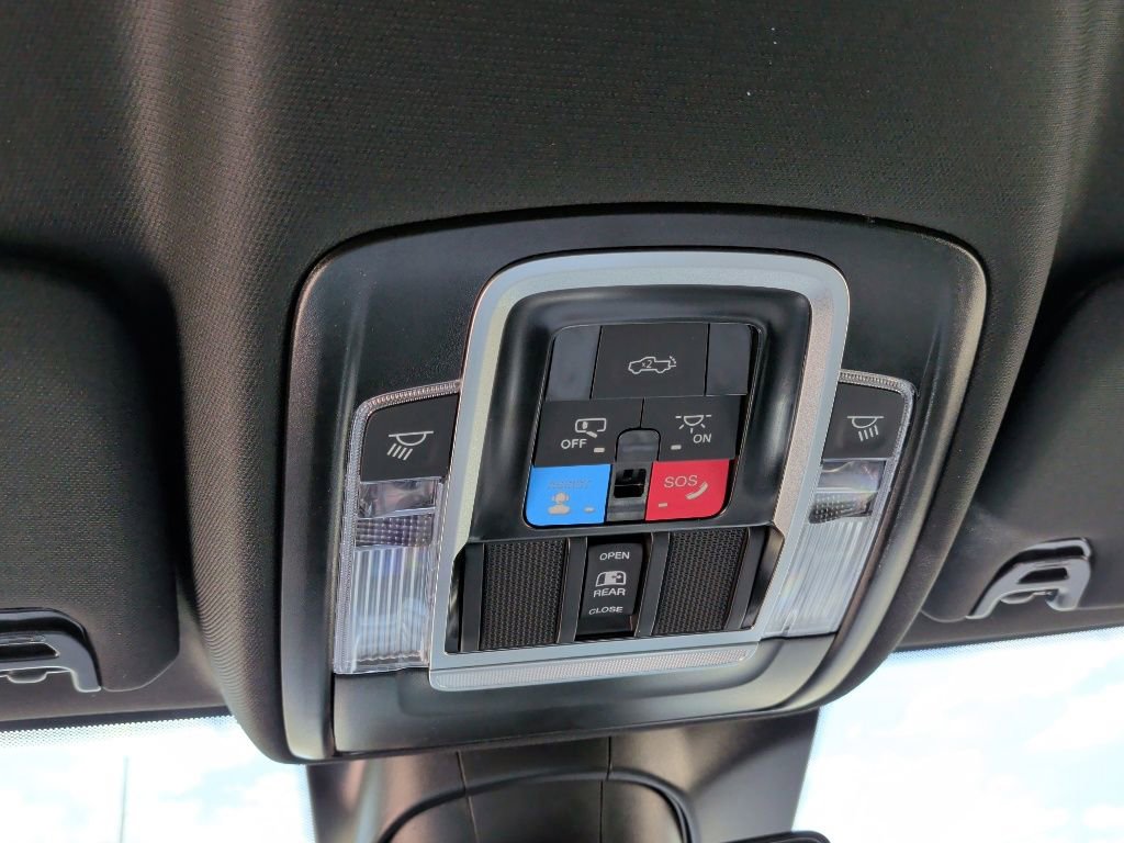 New 2026 RAM 3500 Laramie AWD/4WD image 24