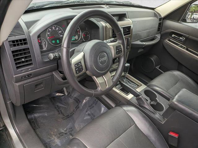 Used 2012 Jeep Liberty Limited Jet w/ Comfort/Convenience Group image 17