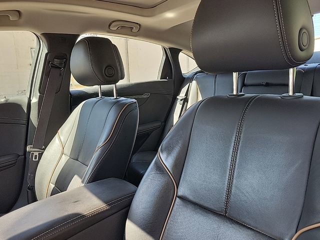 Used 2014 Chevrolet Impala LTZ FWD image 31