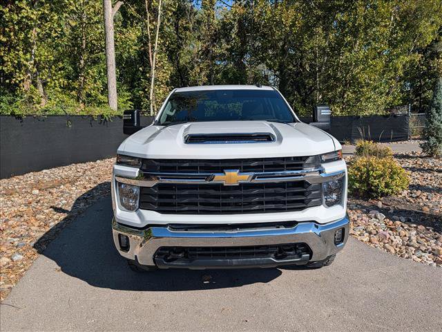 Used 2024 Chevrolet Silverado 3500 LT w/ Convenience Package AWD/4WD image 8