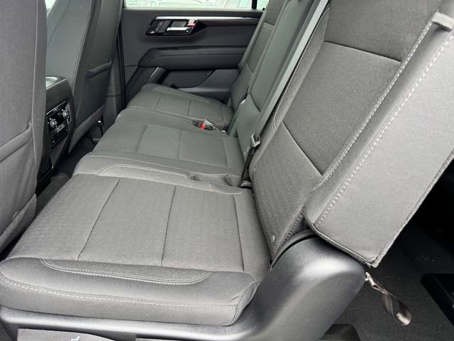 New 2026 Chevrolet Suburban LS w/ LS Custom Edition RWD image 10