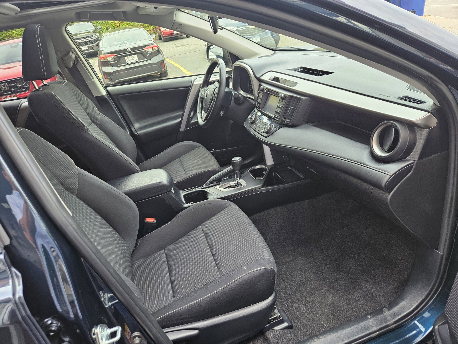 Used 2017 Toyota RAV4 XLE w/ Plus Extra Value Package image 19
