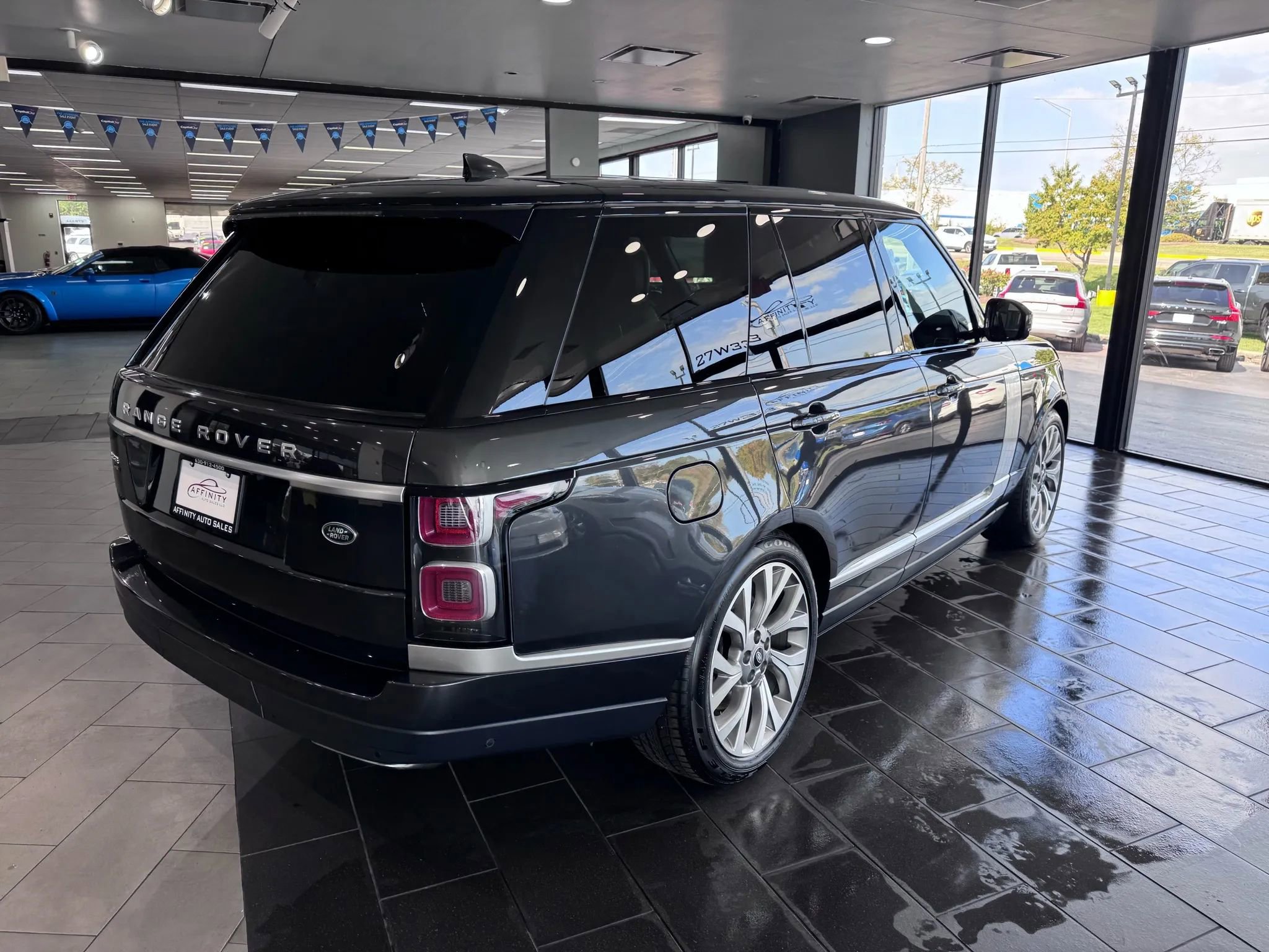 Used 2021 Land Rover Range Rover P525 Westminster Edition AWD/4WD image 5