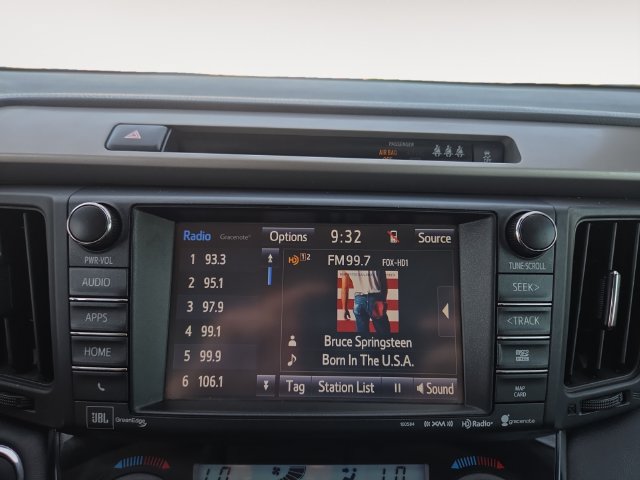Used 2018 Toyota RAV4 Limited w/ Carpet Mat Package FWD image 22