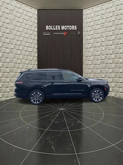 Certified 2021 Jeep Grand Cherokee L Overland w/ Luxury Tech Group IV AWD/4WD image 4