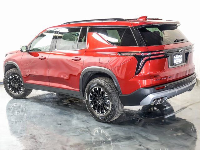 Certified 2025 Chevrolet Traverse Z71 w/ Driver Confidence Package image 9